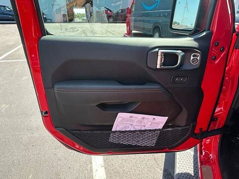 New 2025 Jeep Wrangler Sahara image 7