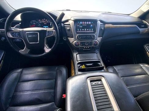Used 2017 GMC Yukon Denali image 15