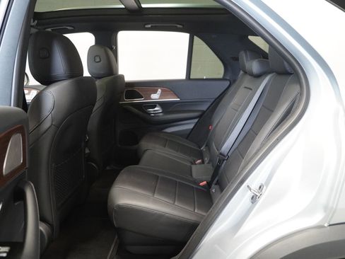 Used 2025 Mercedes-Benz GLE 350 4MATIC image 13