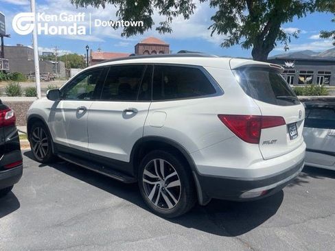 Used 2018 Honda Pilot Touring image 1