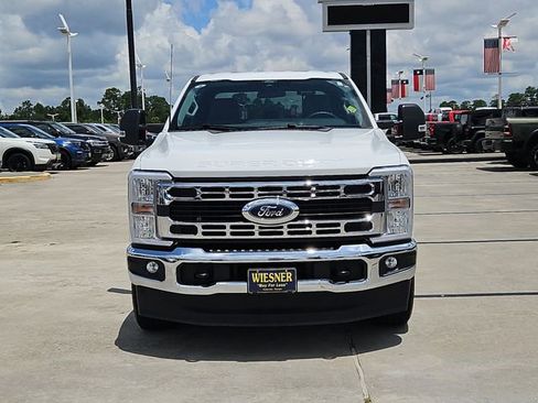 Used 2025 Ford F250 XLT AWD/4WD image 2