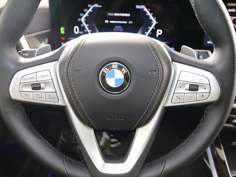 Used 2023 BMW X7 xDrive40i w/ Premium Package image 40