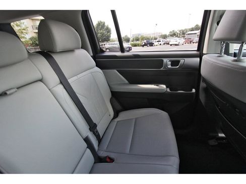Certified 2025 Hyundai Santa Fe SEL FWD image 13