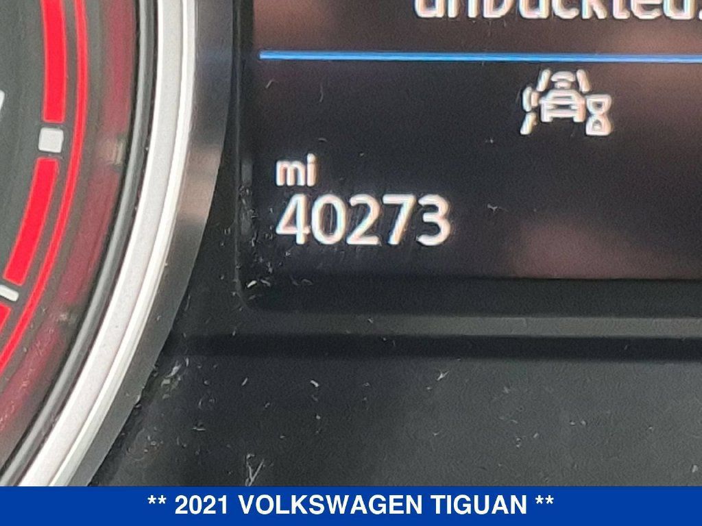 Used 2021 Volkswagen Tiguan SE FWD image 21