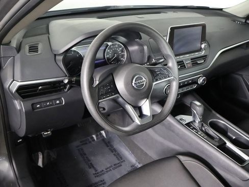 Used 2022 Nissan Altima 2.5 SV image 23