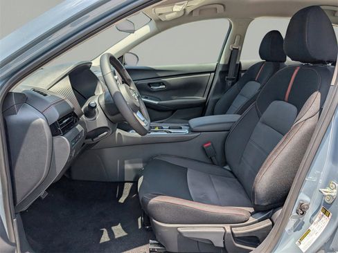 New 2025 Nissan Sentra SR image 12