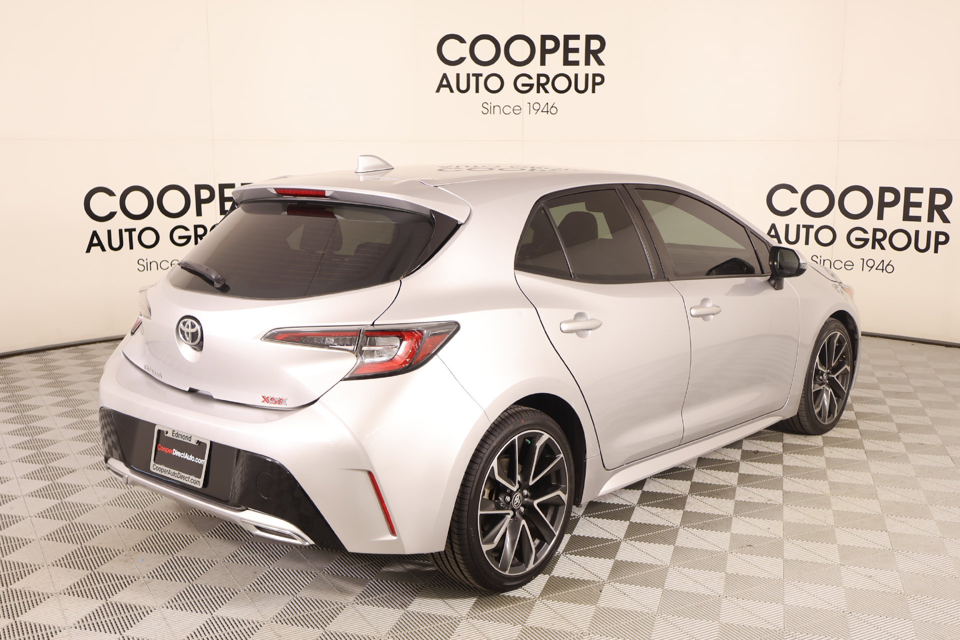 Used 2019 Toyota Corolla XSE FWD image 21