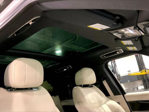 Used 2023 Land Rover Range Rover SE AWD/4WD image 14