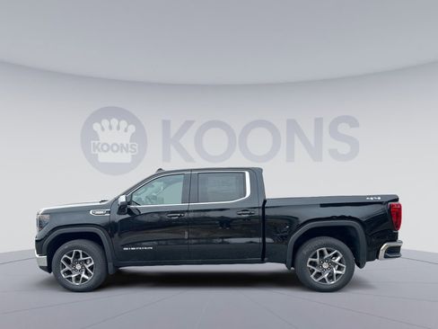 New 2026 GMC Sierra 1500 SLE w/ Preferred Package image 2
