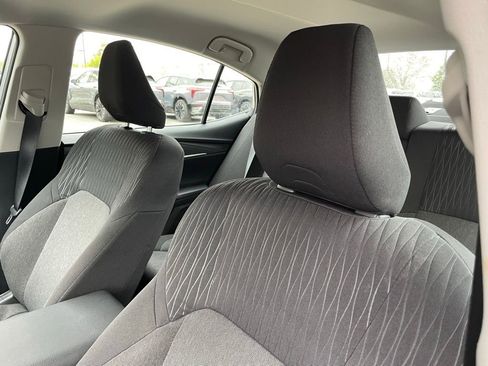 Used 2025 Toyota Camry SE image 23