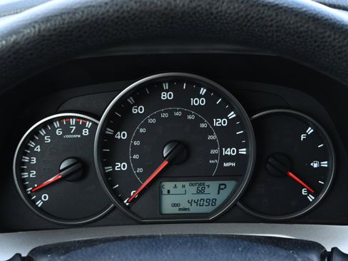 Used 2016 Toyota RAV4 LE image 12