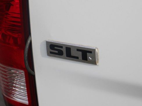 Used 2018 RAM 2500 SLT AWD/4WD image 45