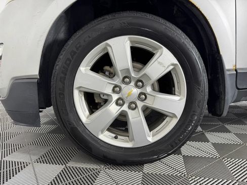 Used 2017 Chevrolet Traverse LT w/ Style and Technology Package AWD/4WD image 41