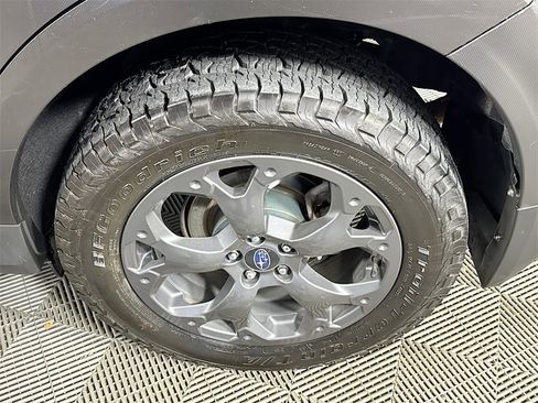 Used 2021 Subaru Crosstrek 2.5i Sport w/ Moonroof Package image 31