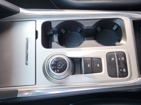 Used 2023 Ford Explorer Limited image 23