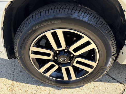 Used 2023 Toyota 4Runner Limited image 10