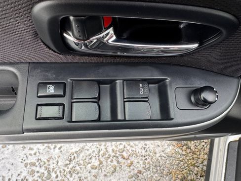 Used 2010 Suzuki Grand Vitara Premium image 9