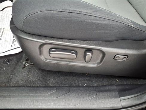 Used 2023 Toyota Tacoma TRD Sport image 4