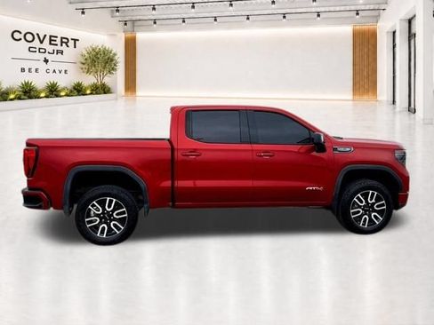 Used 2024 GMC Sierra 1500 AT4 w/ Technology Package AWD/4WD image 4