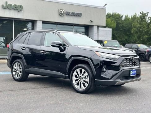 Used 2025 Toyota RAV4 Limited w/ Advanced Technology Package AWD/4WD image 8