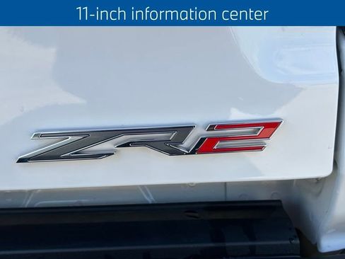 Used 2025 Chevrolet Colorado ZR2 w/ Technology Package image 13