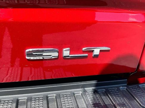 Used 2023 GMC Sierra 1500 SLT w/ SLT Premium Package RWD image 10