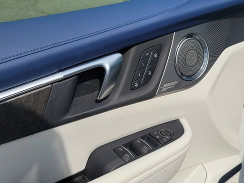 Used 2025 Buick Enclave Avenir w/ Super Cruise Package FWD image 21