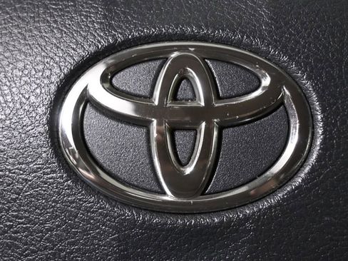 Used 2013 Toyota Corolla S FWD image 33
