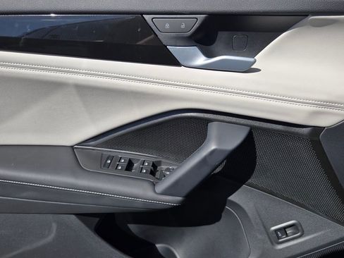 New 2026 Volkswagen Tiguan SEL R-Line AWD/4WD image 13