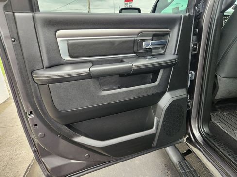 Used 2022 RAM 1500 Classic Warlock AWD/4WD image 39