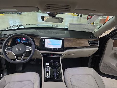 New 2026 Volkswagen Atlas SE AWD/4WD image 14