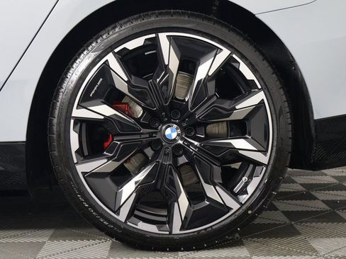 New 2026 BMW i5 eDrive40 w/ M Sport Package RWD image 10
