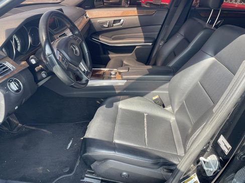 Used 2014 Mercedes-Benz E 350 4MATIC Sedan image 5