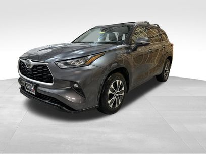 Used 2020 Toyota Highlander XLE
