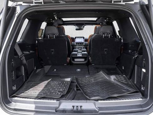 Used 2020 Lincoln Navigator Reserve AWD/4WD image 25