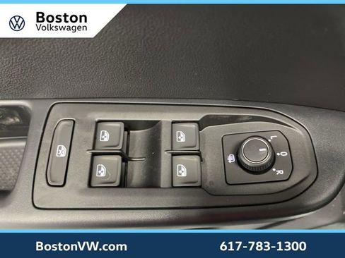 New 2026 Volkswagen Taos SE AWD/4WD image 29