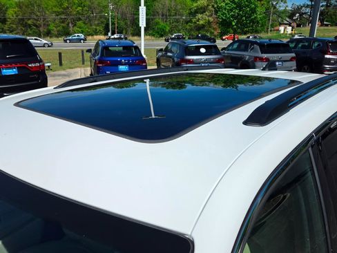 Used 2023 Jeep Grand Cherokee 4WD 4xe image 12