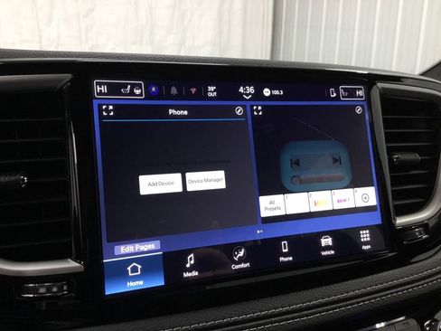 New 2026 Chrysler Pacifica Select image 20