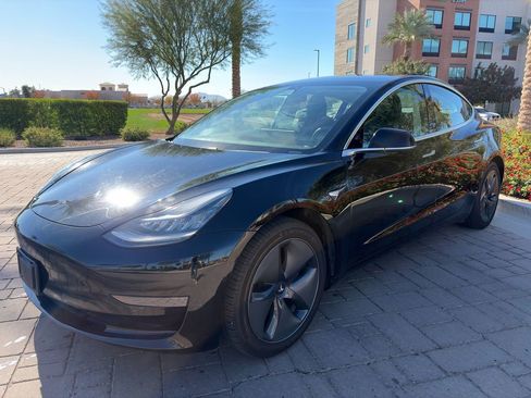 Used 2020 Tesla Model 3 Standard Range image 12