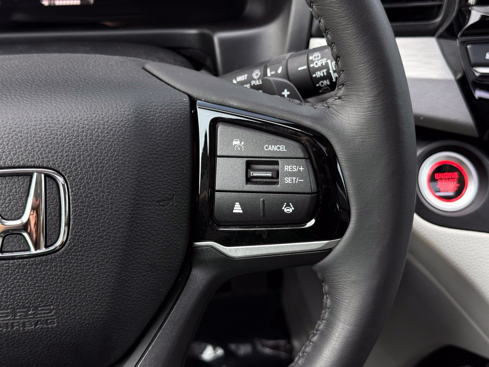 Used 2025 Honda Odyssey EX-L image 34