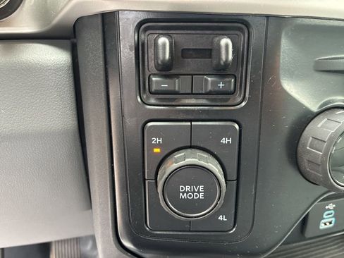Used 2024 Ford F350 4x4 Crew Cab Super Duty image 21
