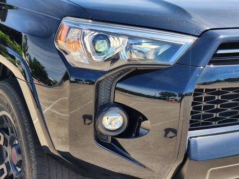 Used 2021 Toyota 4Runner Venture AWD/4WD image 8