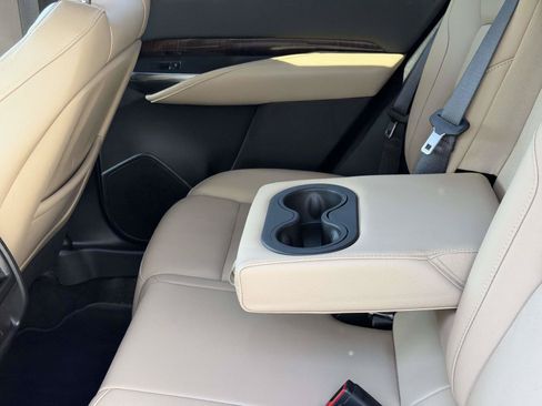 Certified 2025 Cadillac XT4 Premium Luxury FWD image 15