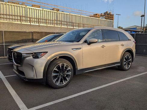 Certified 2024 MAZDA CX-90 Plug-In Hybrid w/ Premium Pkg image 3