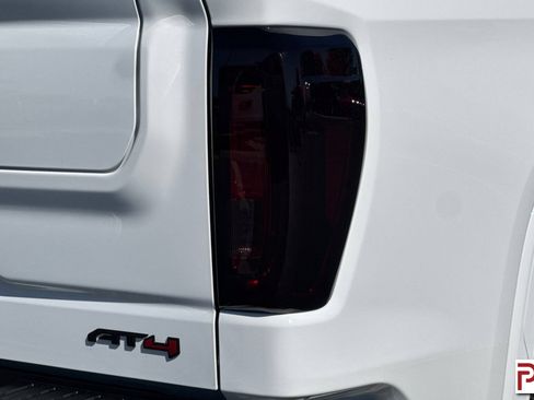 Certified 2024 GMC Sierra 1500 AT4 w/ Technology Package AWD/4WD image 32