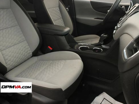 Used 2018 Chevrolet Equinox LS FWD image 29