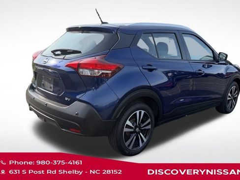 Certified 2020 Nissan Kicks SV FWD image 3