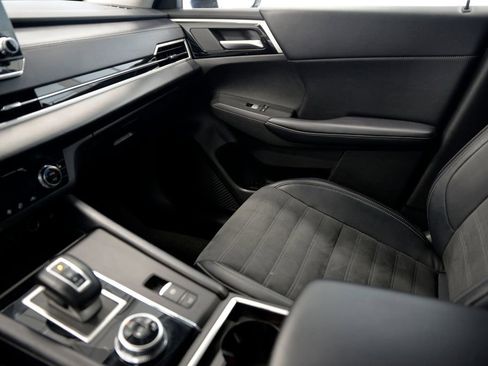 Used 2024 Mitsubishi Outlander SE image 26