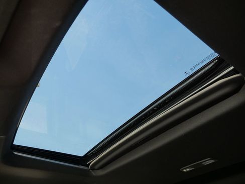 Used 2022 GMC Sierra 3500 Denali image 50