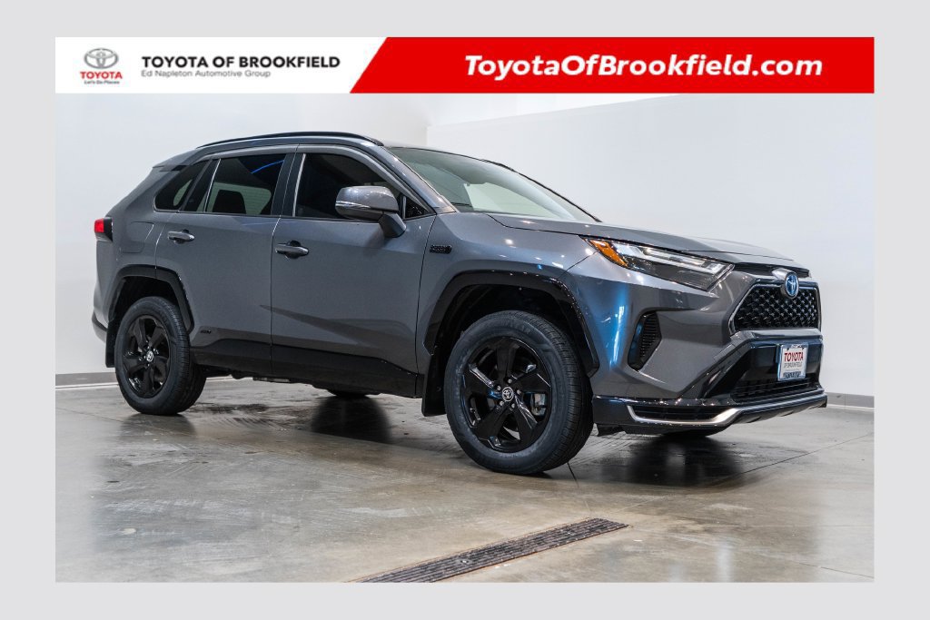 Used 2023 Toyota RAV4 SE w/ Weather & Moonroof Package AWD/4WD image 1